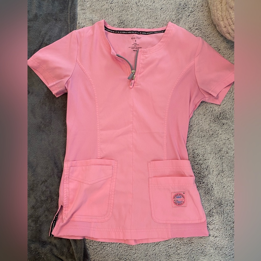 Koi Lite Scrubs Set